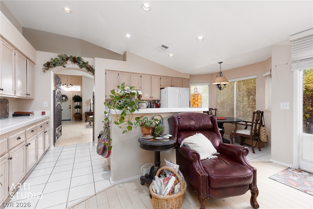 Photo 9 of 36, 4560 Gonzales Drive
