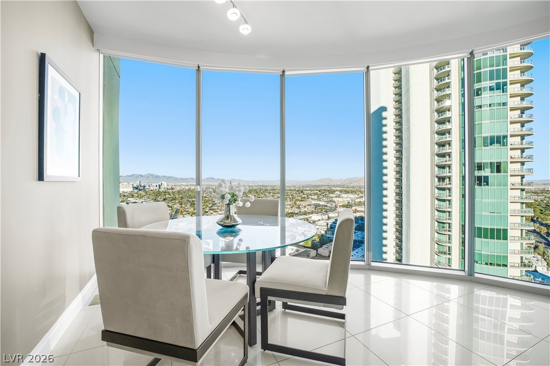 Photo 11 of 52, 222 Karen Avenue #2607