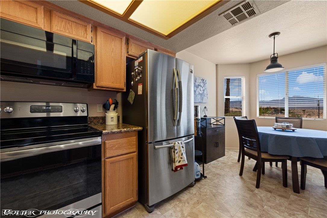Photo 8 of 59, 797 Mesquite Springs Dr #102