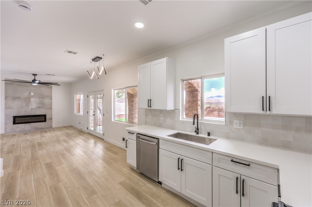 Photo 13 of 46, 1231 Diamond Valley Street