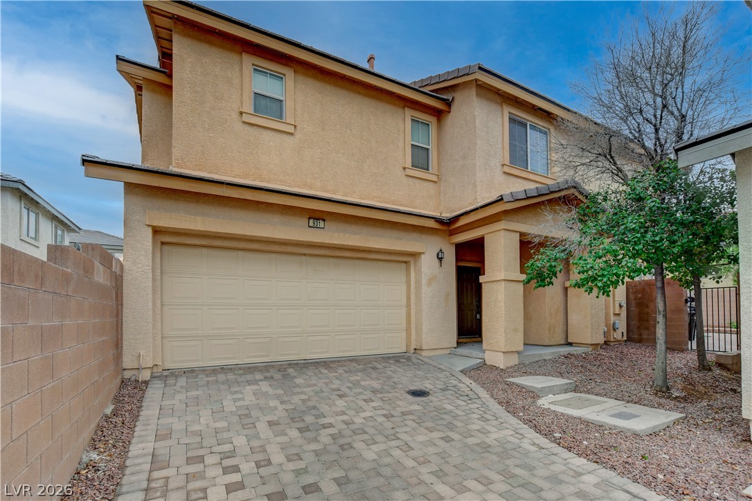 Photo 2 of 931 APPALOOSA HILLS Avenue