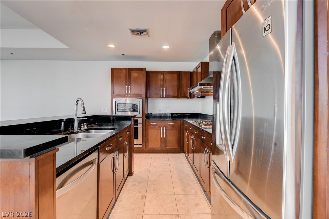 Photo 33 of 88, 4575 DEAN MARTIN Drive #1212
