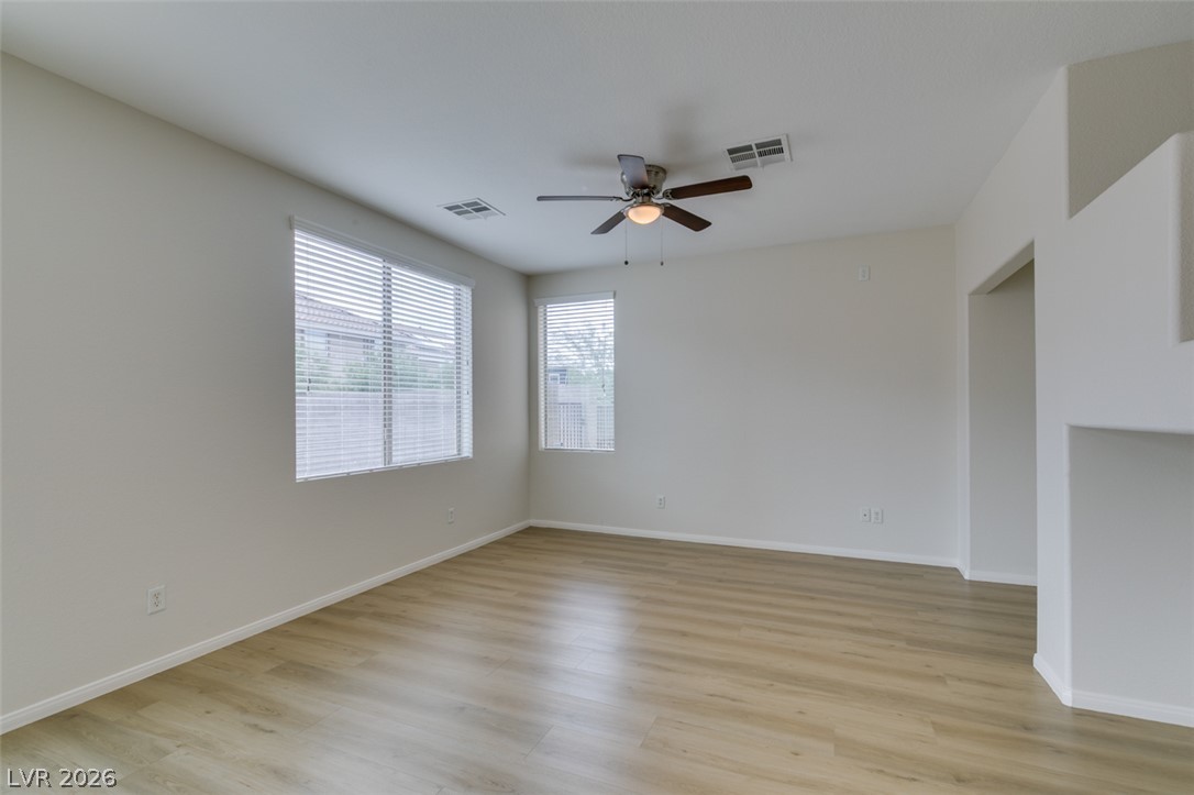 Photo 8 of 41, 5512 Grand Rapids Street