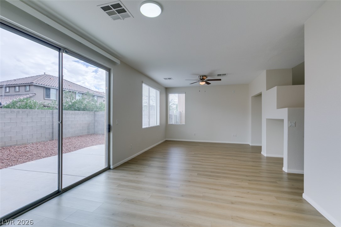 Photo 19 of 41, 5512 Grand Rapids Street