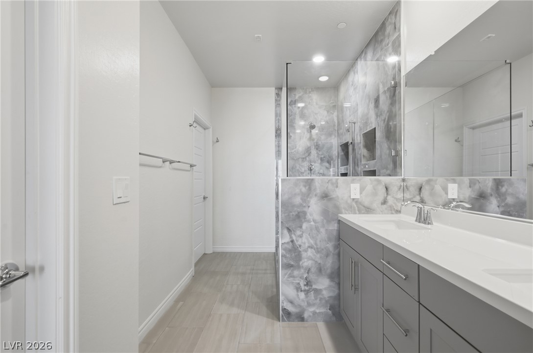 Photo 66 of 93, 2555 Hampton Road #7304