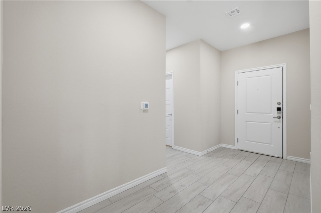 Photo 26 of 93, 2555 Hampton Road #7304