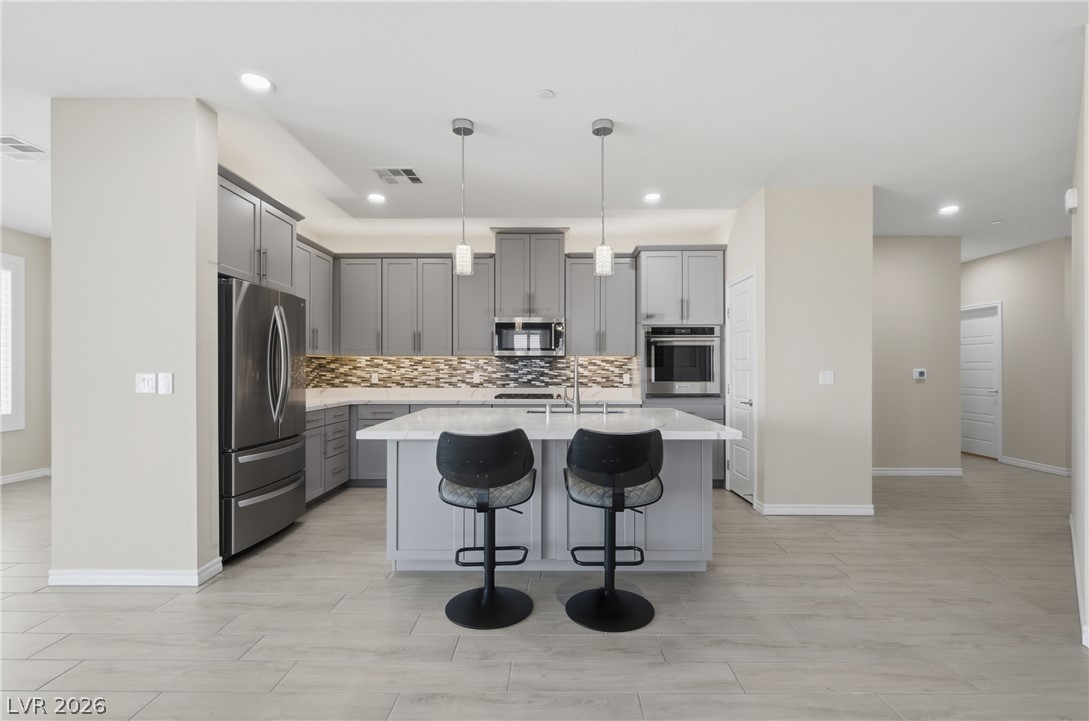 Photo 33 of 93, 2555 Hampton Road #7304