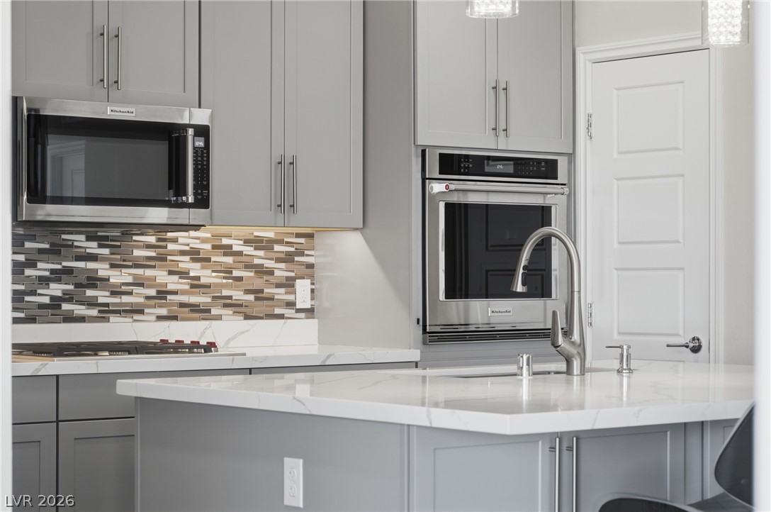 Photo 34 of 93, 2555 Hampton Road #7304