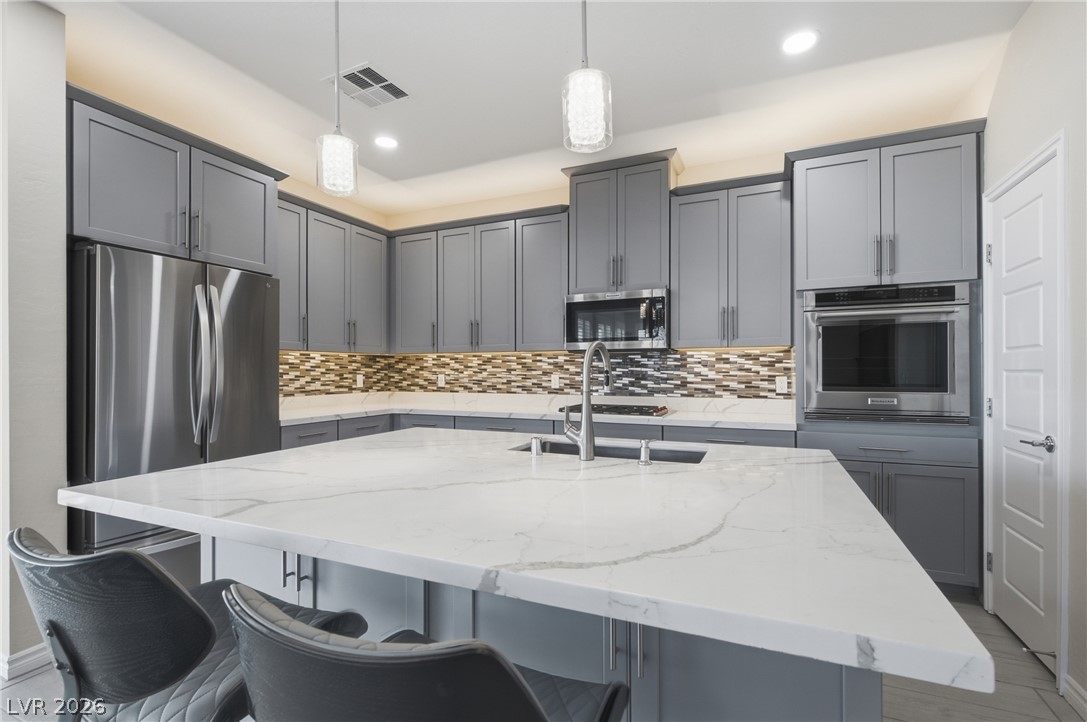 Photo 38 of 93, 2555 Hampton Road #7304