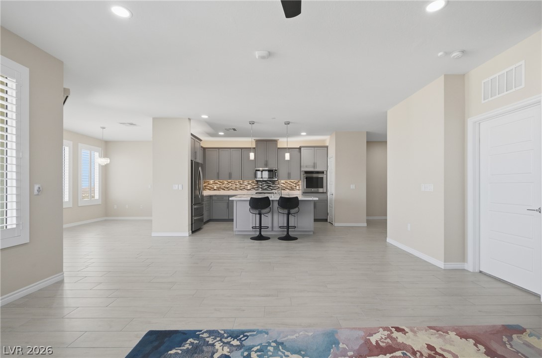 Photo 46 of 93, 2555 Hampton Road #7304