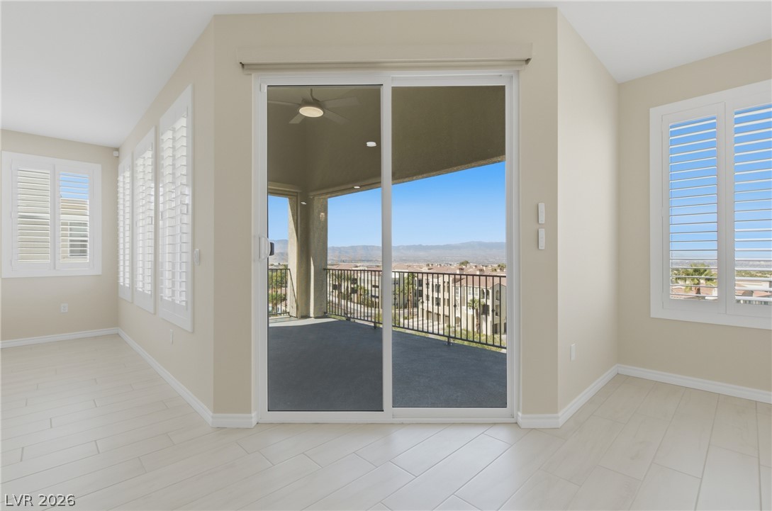 Photo 79 of 93, 2555 Hampton Road #7304