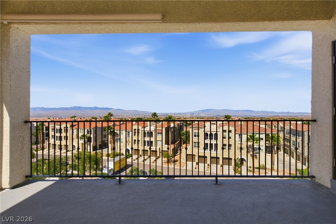 Photo 82 of 93, 2555 Hampton Road #7304
