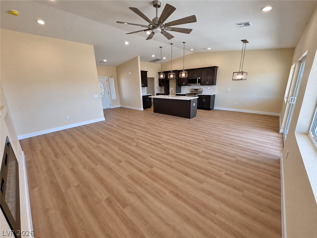 Photo 8 of 57, 2641 W Carnation Way