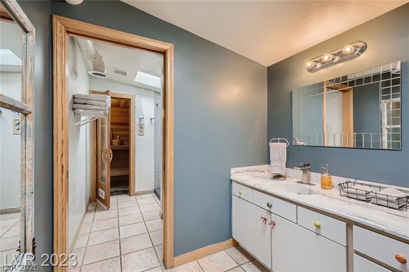 Photo 19 of 26, 3716 Greencrest Drive