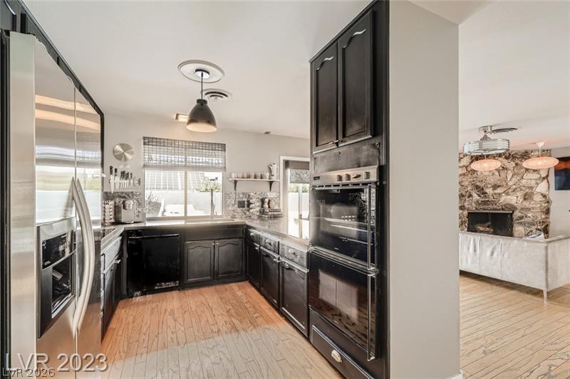 Photo 4 of 3716 Greencrest Drive