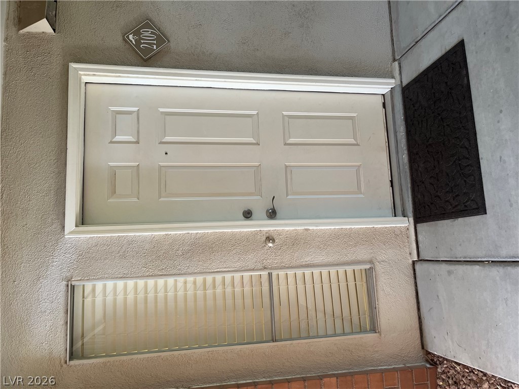 650 Oakmont Avenue #2109, Las Vegas 89109