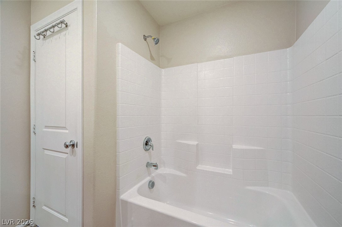 Photo 32 of 37, 9228 Harbin Avenue