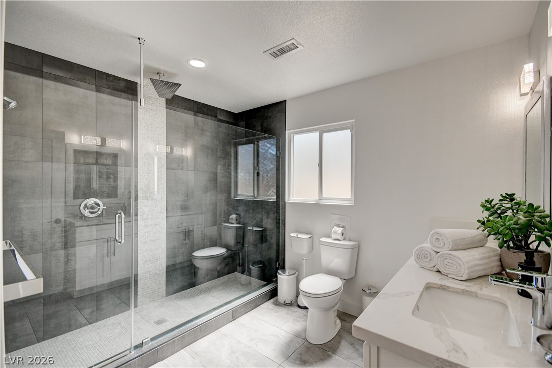 Photo 33 of 45, 1305 S 16th Street