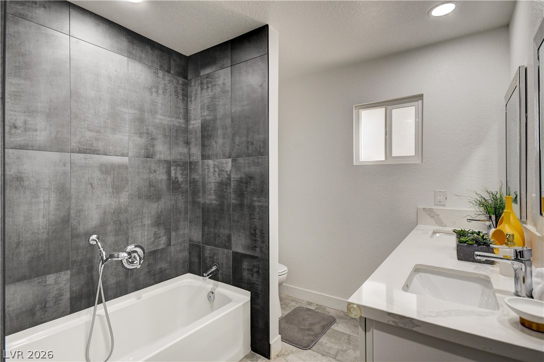 Photo 26 of 45, 1305 S 16th Street