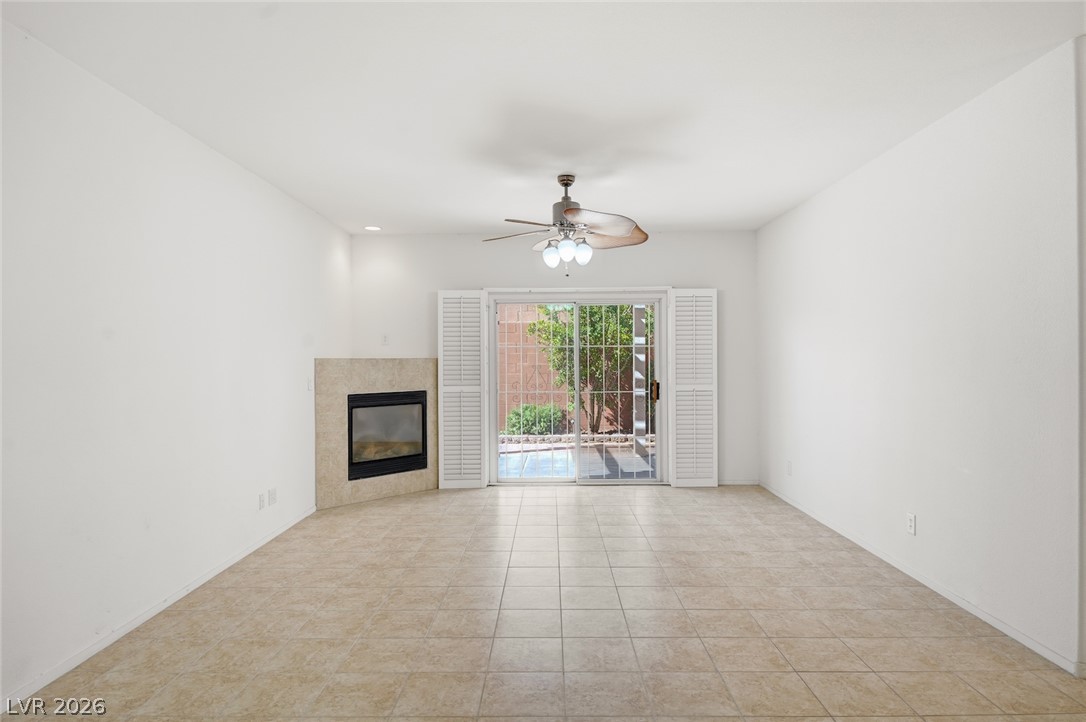 Photo 9 of 31, 8937 Veneroso Street