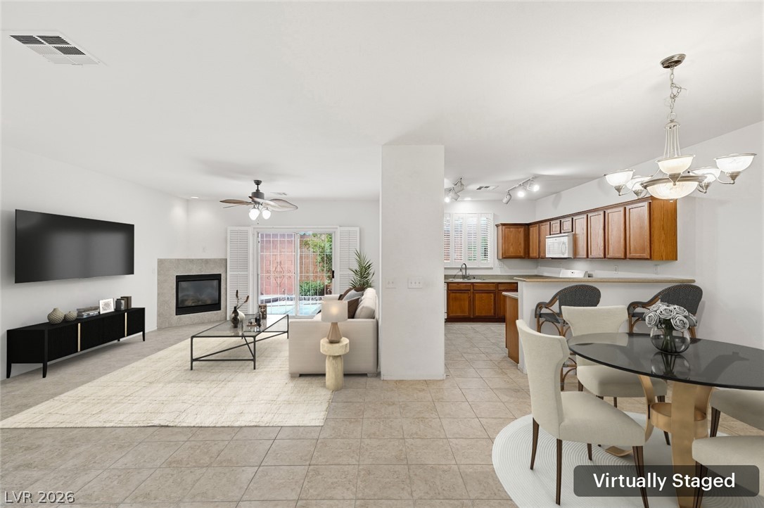 Photo 4 of 8937 Veneroso Street