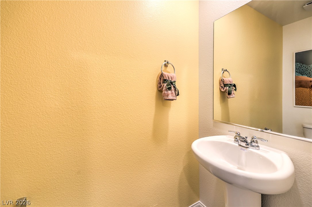 Photo 13 of 42, 1204 Sun Parakeet Drive