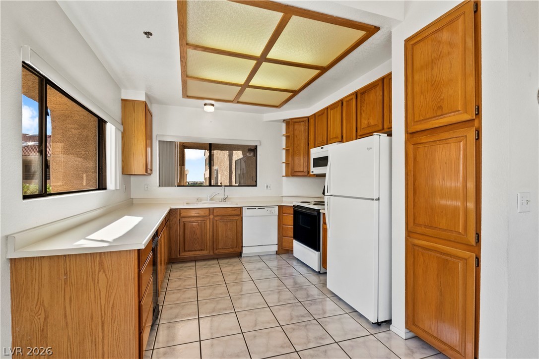 Photo 8 of 34, 3827 Desert Marina Drive #211