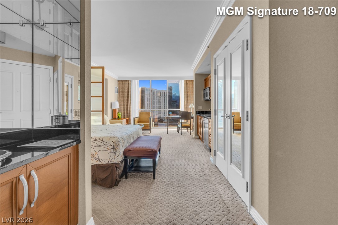 Photo 9 of 44, 135 E Harmon Avenue #1809
