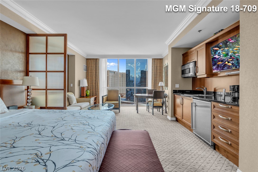 Photo 12 of 44, 135 E Harmon Avenue #1809