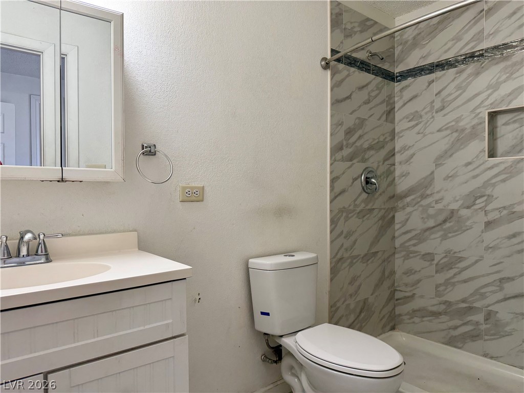 Photo 5 of 394 N 15th Street