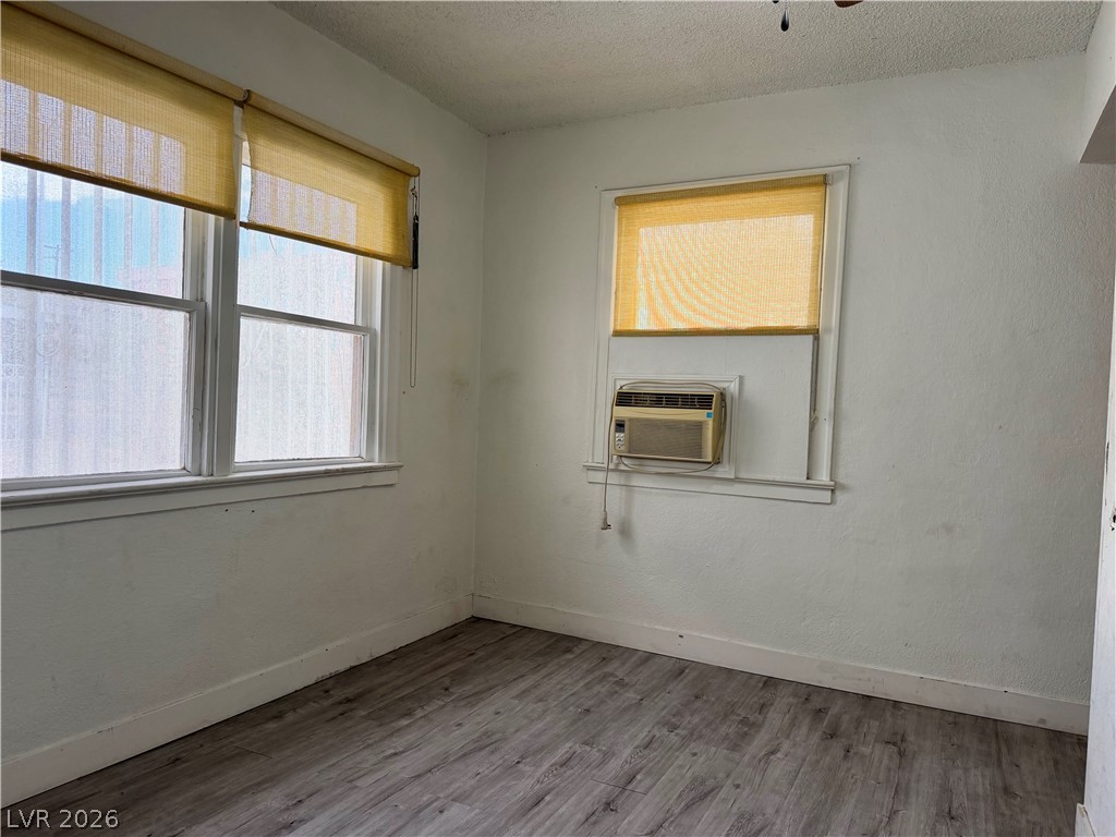 Photo 6 of 11, 394 N 15th Street