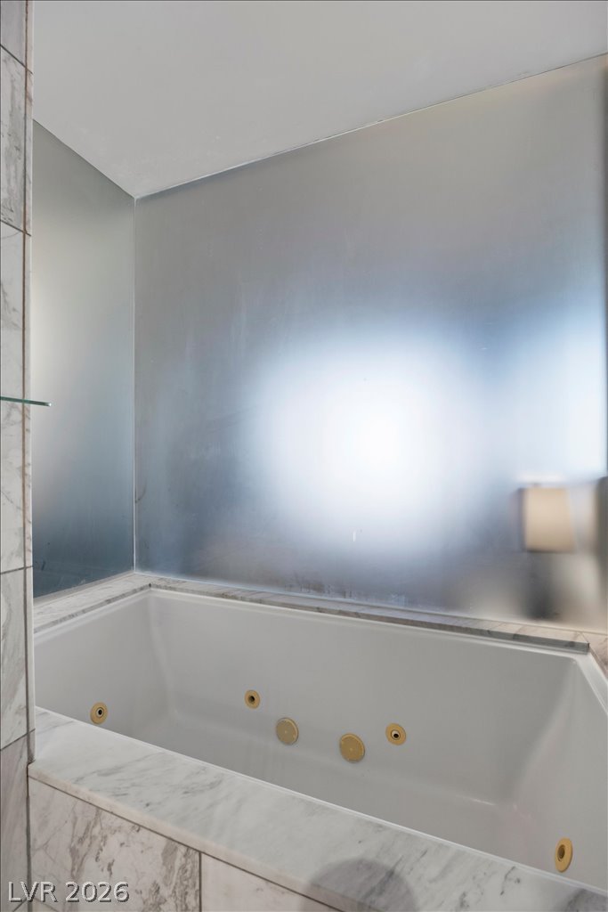 Photo 19 of 42, 4381 W Flamingo Road #5112
