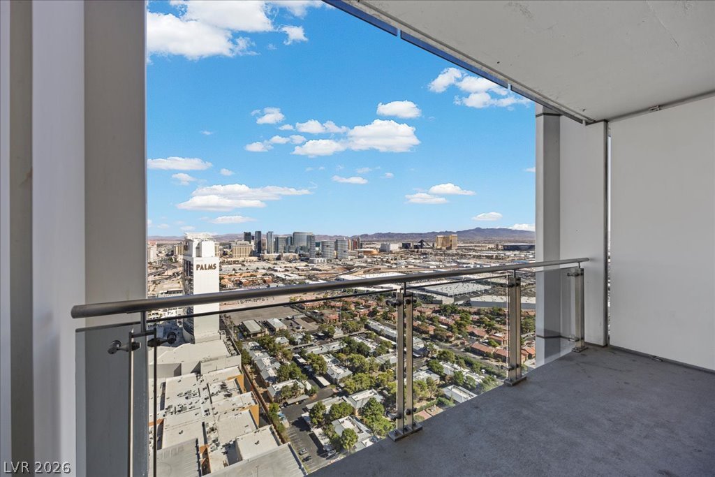 Photo 22 of 42, 4381 W Flamingo Road #5112