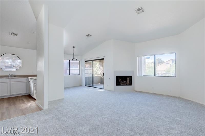 Photo 3 of 5020 S Rainbow Boulevard #204