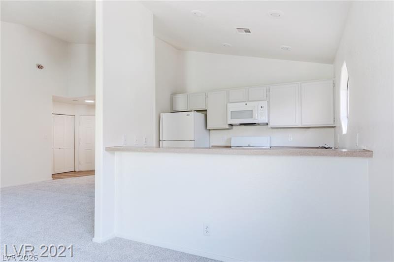 Photo 14 of 34, 5020 S Rainbow Boulevard #204