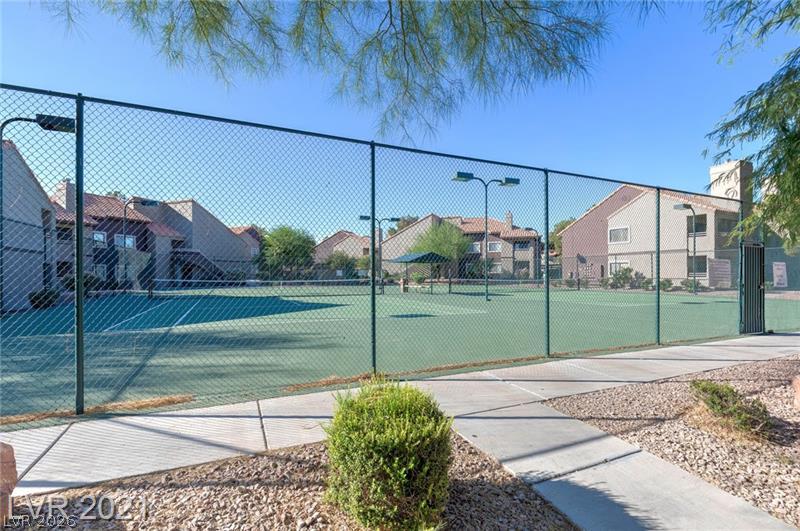 Photo 33 of 34, 5020 S Rainbow Boulevard #204