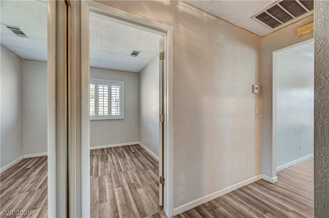 Photo 34 of 65, 362 Manzanita Street