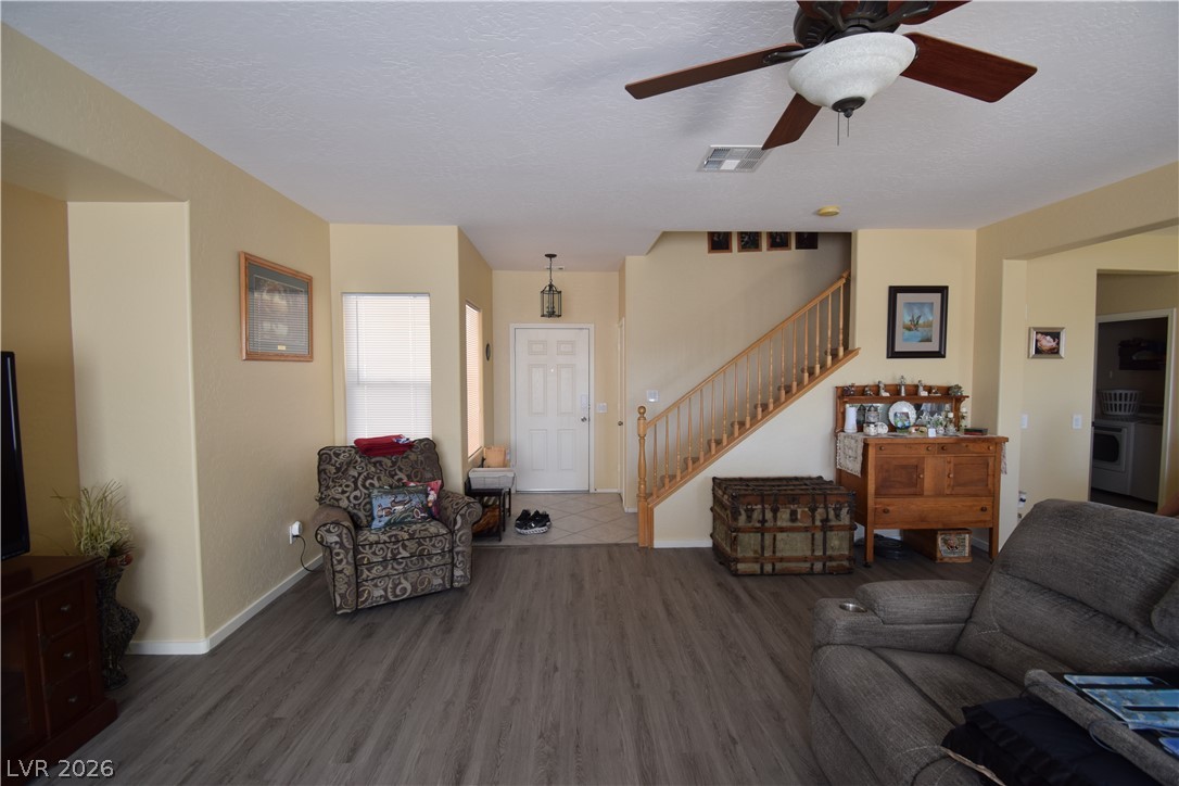 Photo 6 of 34, 7013 Mercurio Avenue