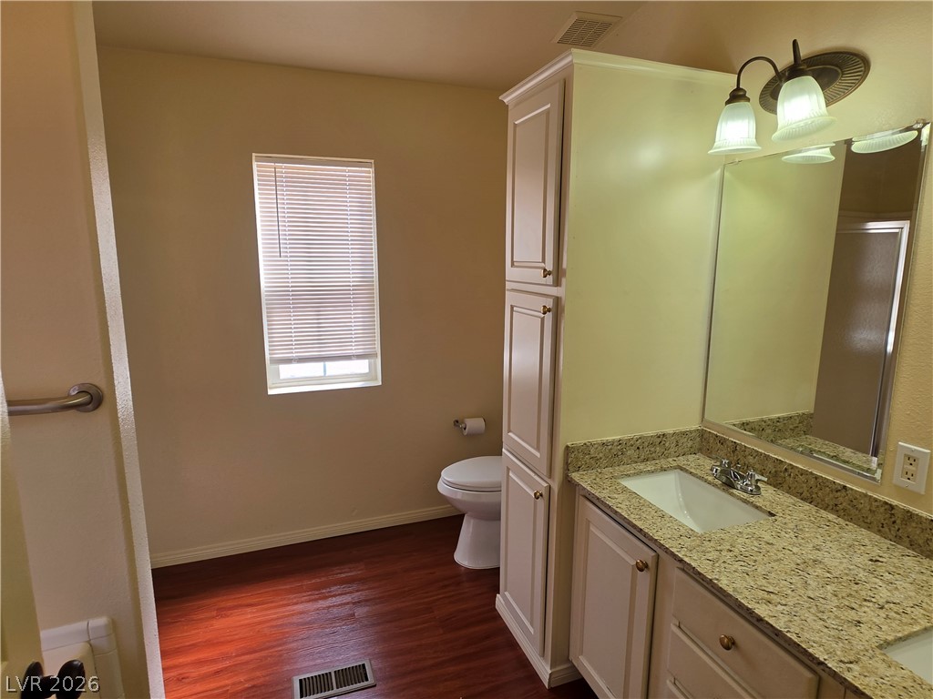 Photo 15 of 24, 221 W Starlight Drive #2