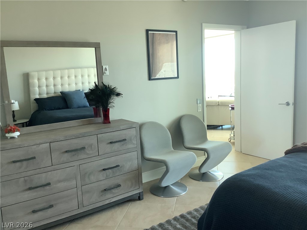 Photo 8 of 22, 322 Karen Avenue #2501