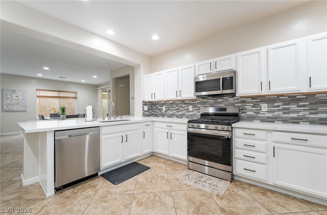 Photo 5 of 2572 Lockerbie Street