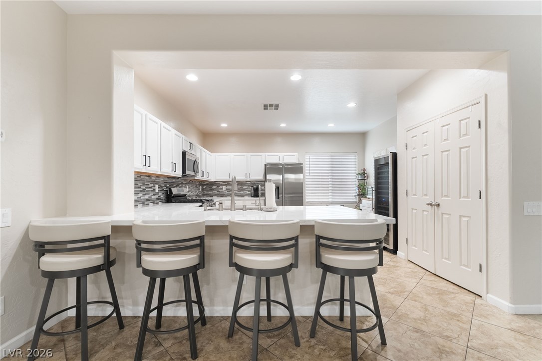 Photo 4 of 2572 Lockerbie Street