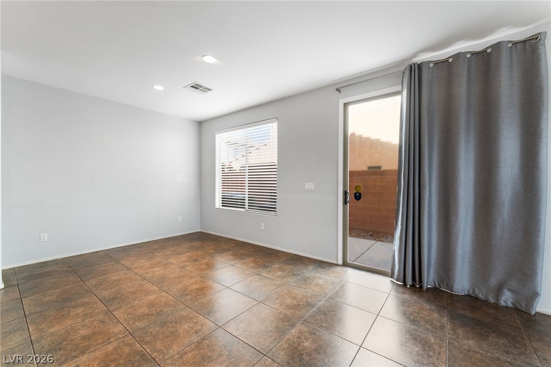 Photo 9 of 38, 4958 Lavaliere Avenue