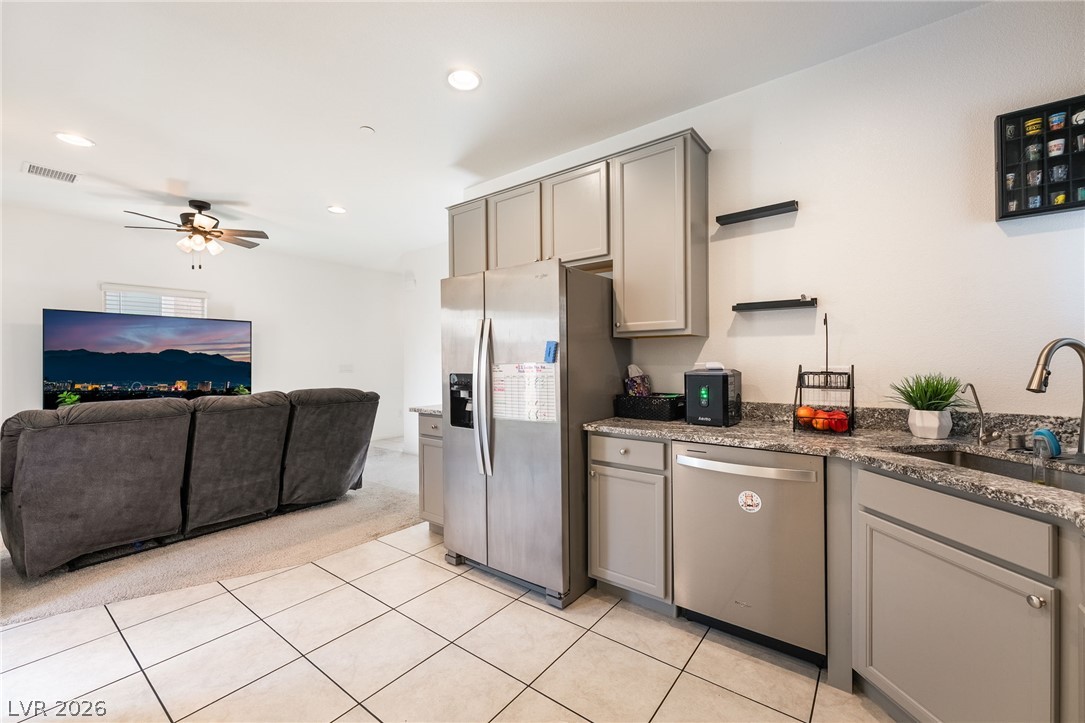 Photo 7 of 39, 88 Golden Aria Avenue