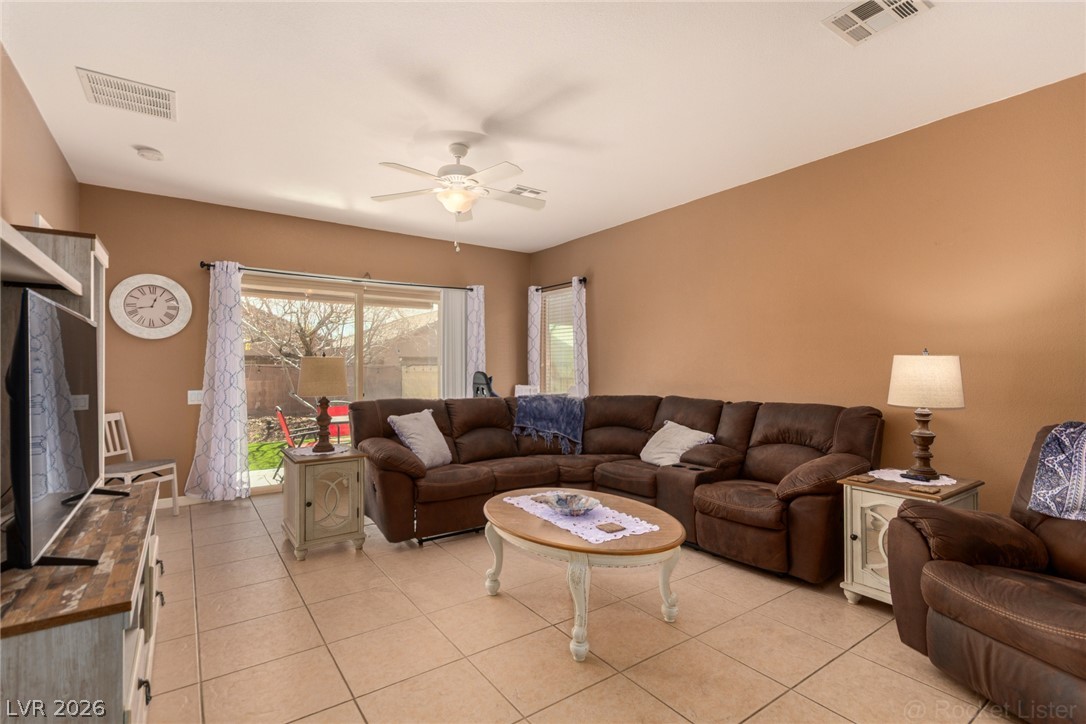 Photo 3 of 5911 Corbin Avenue