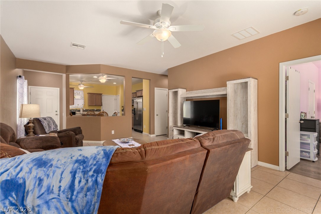 Photo 5 of 5911 Corbin Avenue