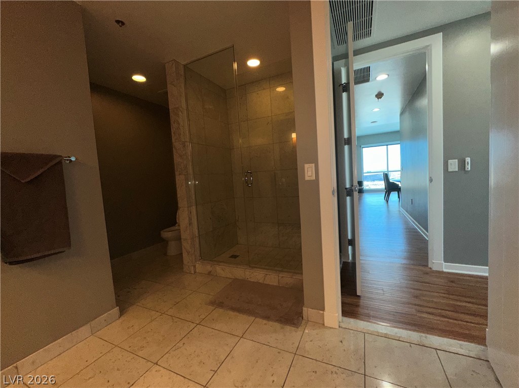 Photo 45 of 50, 4575 Dean Martin Drive #2600