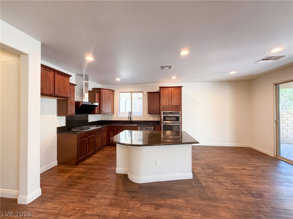 Photo 2 of 31 Berneri Drive