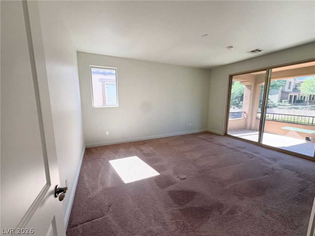 Photo 14 of 28, 31 Berneri Drive