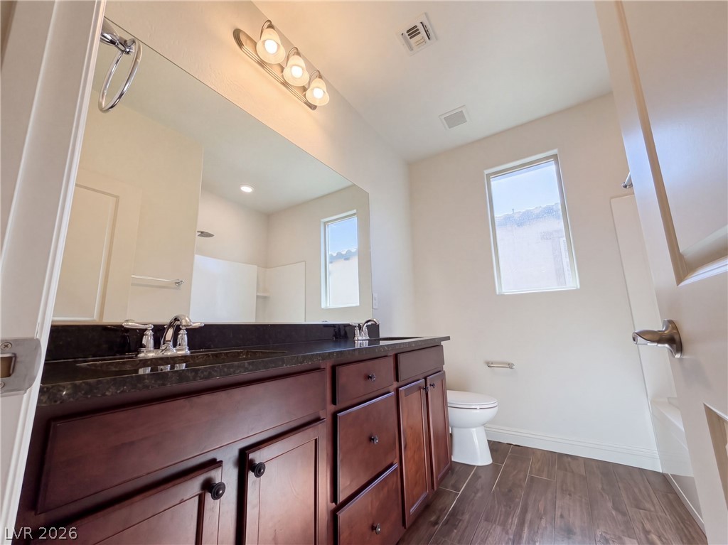 Photo 16 of 28, 31 Berneri Drive